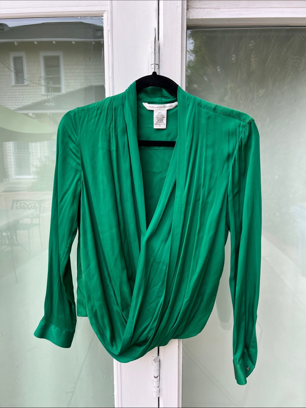 Diane von Furstenberg DVF 100% Silk Emerald Green Draped Wrap Blouse Top Size 2
